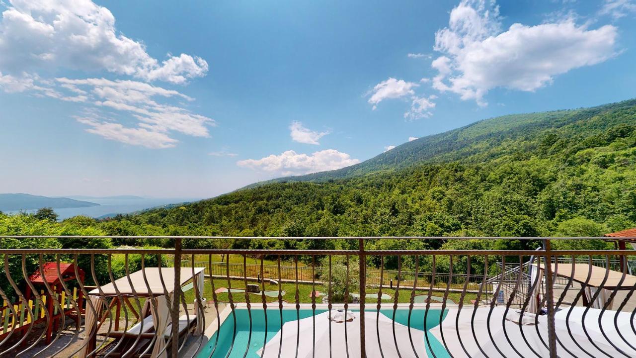 Villa Bambi Mošćenička Draga Exteriör bild