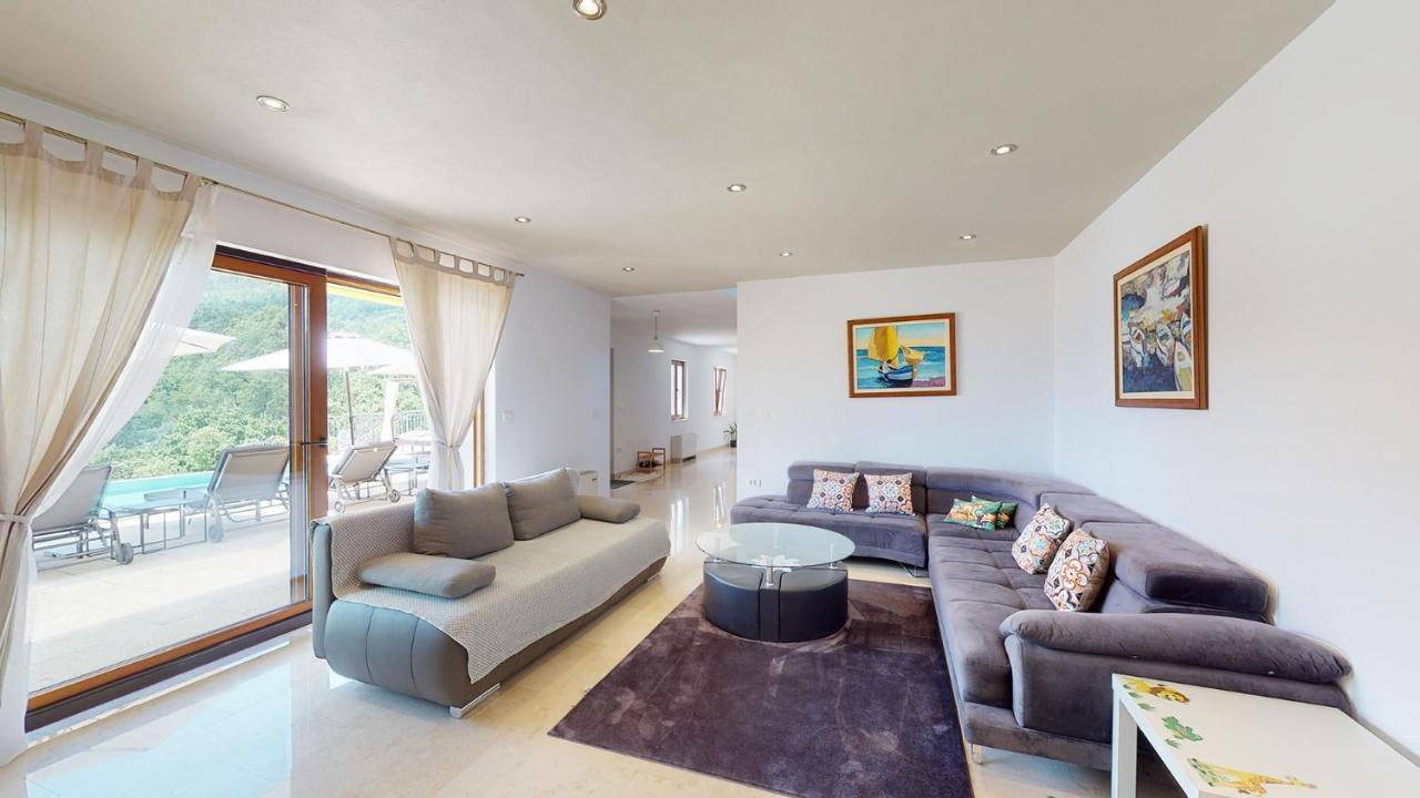 Villa Bambi Mošćenička Draga Exteriör bild